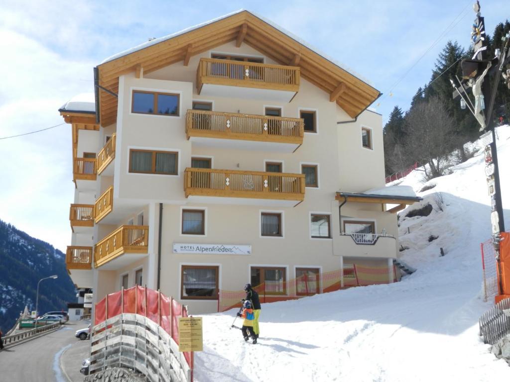 Hotel Alpenfrieden Kappl Kültér fotó