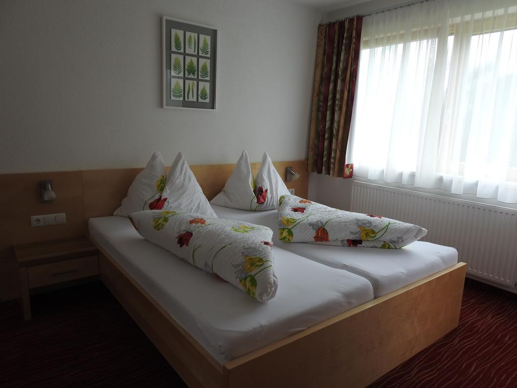 Hotel Alpenfrieden Kappl Kültér fotó