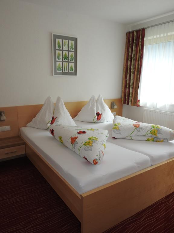 Hotel Alpenfrieden Kappl Kültér fotó