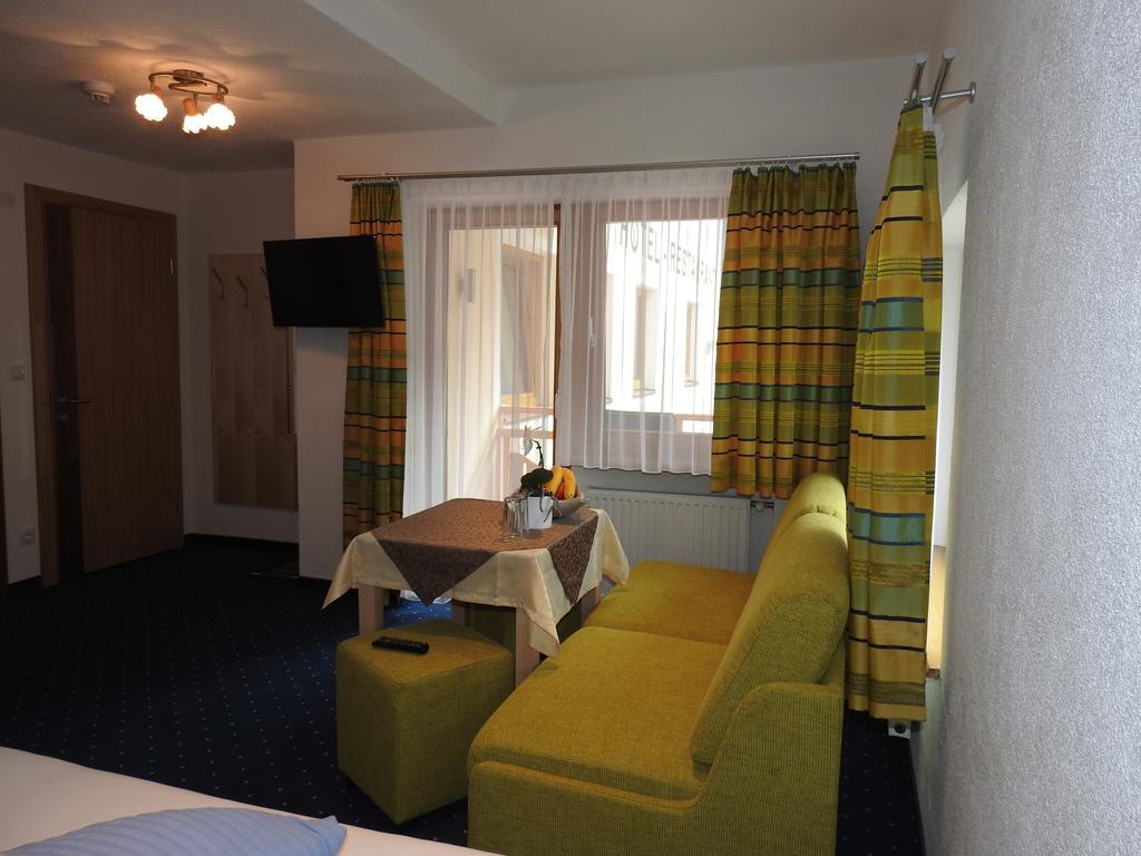 Hotel Alpenfrieden Kappl Kültér fotó